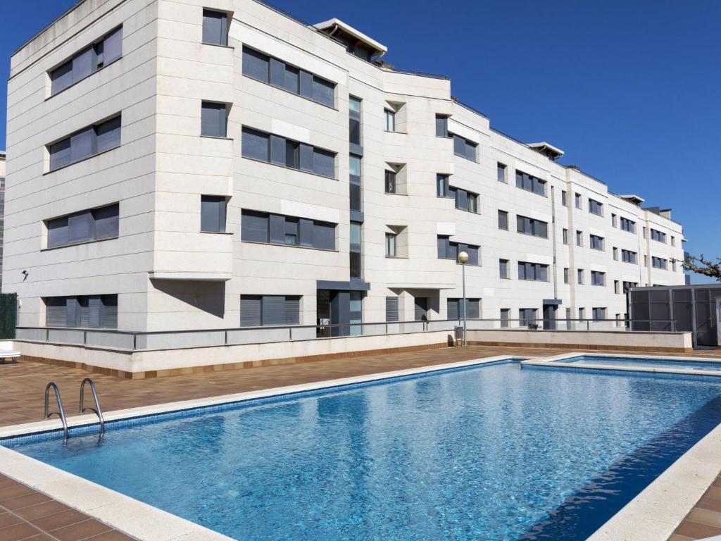 Bazén v ubytovaní Apartment Balco del Port I by Interhome alebo v jeho blízkosti