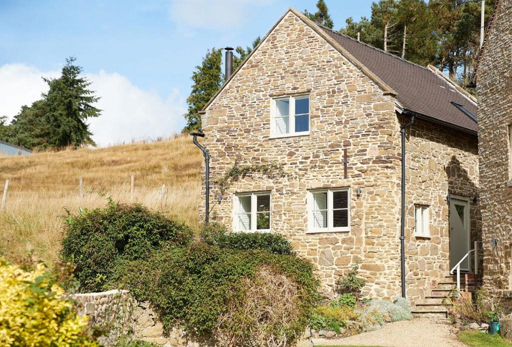 Unconformity Barn, Hope Bowdler (updated prices 2024)