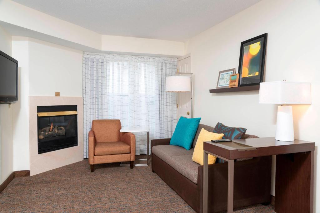 Residence Inn by Marriott Grand Rapids West - Two-Bedroom Suite 2 Queen Beds With Sofa Bed
