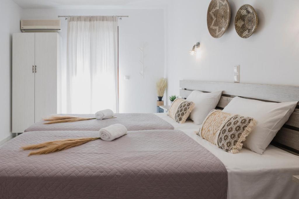 Petros Studios & Suites - 10