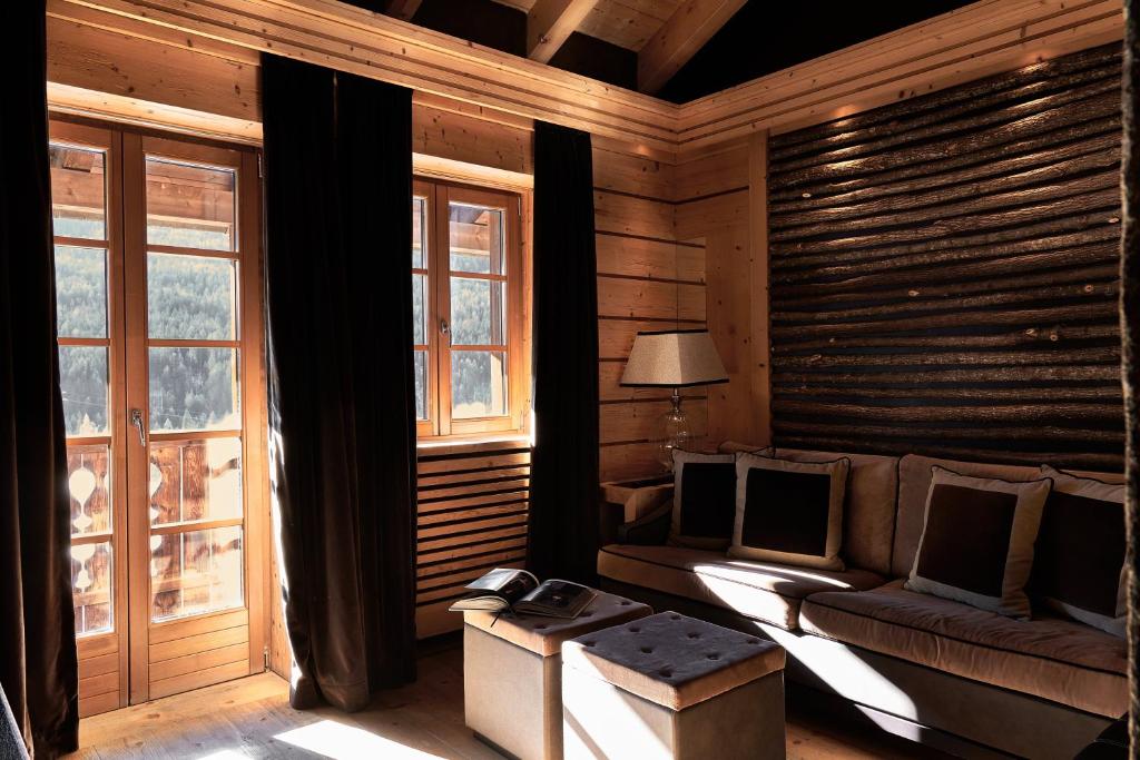Фотография из галереи Rosapetra SPA Resort - Small Luxury Hotels of the World в Кортина-д'Ампеццо