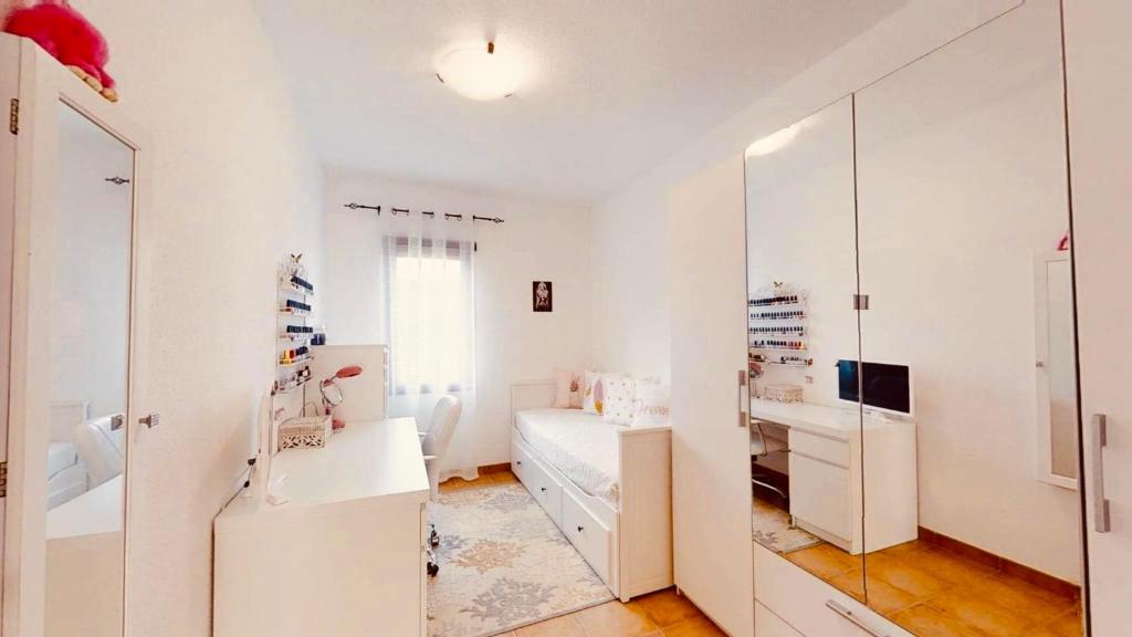 TV a/nebo společenská místnost v ubytování MAISON SAJARELLE