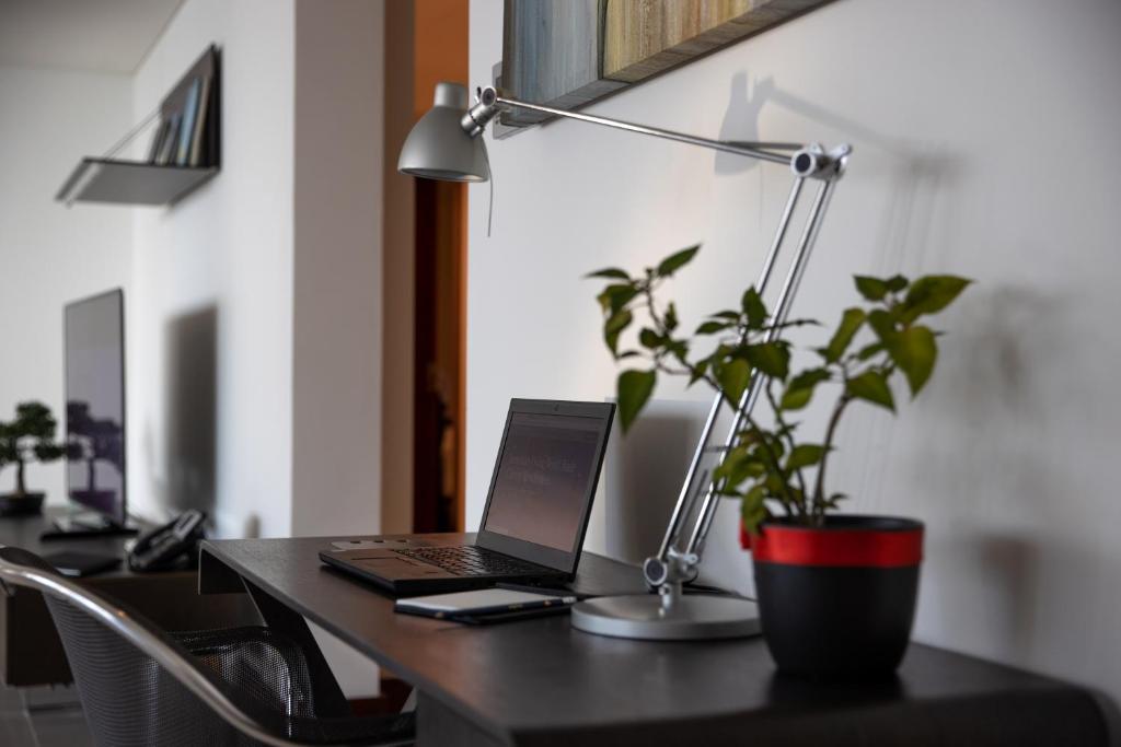 Jumeirah Living World Trade Centre Dubai - Resim 38