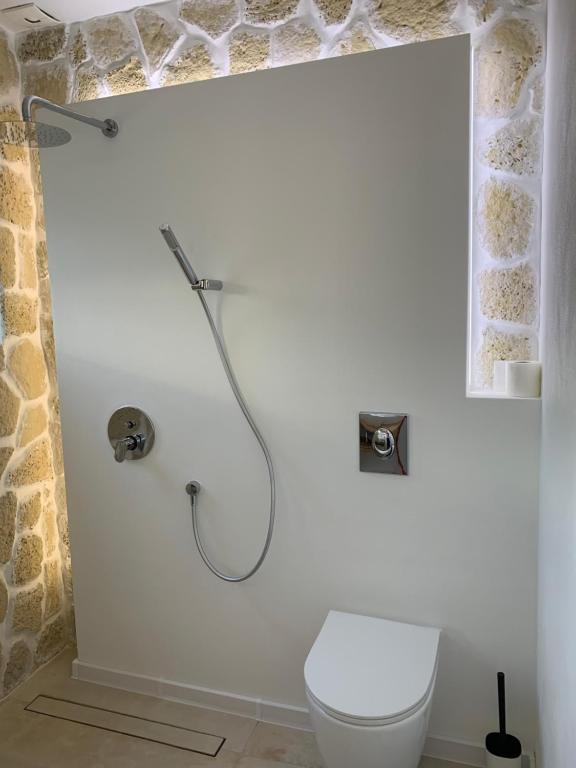 Koupelna v ubytování Spring-Пролет Apartment, Old Town, Veliko Tărnovo