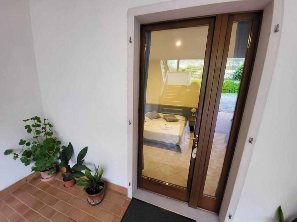 Fotografie z fotogalerie ubytování Residence Villa Margherita v destinaci Brenzone sul Garda