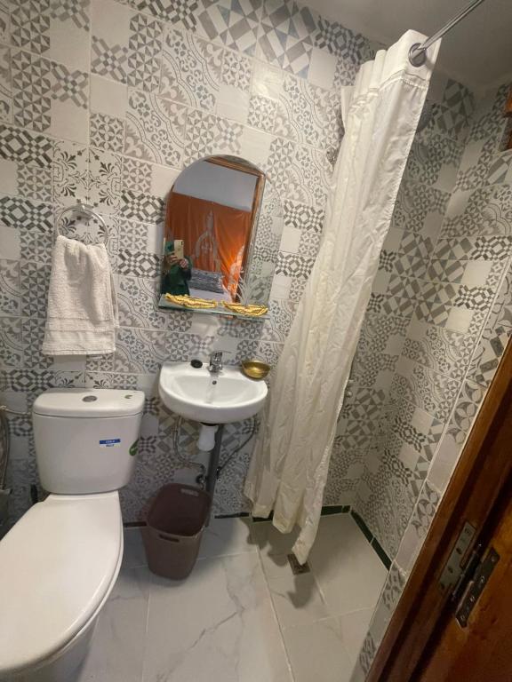 Koupelna v ubytování DAR ALKATIB MEKNES