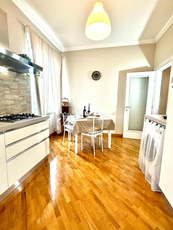 Lovely Lucca [free parking] - 14