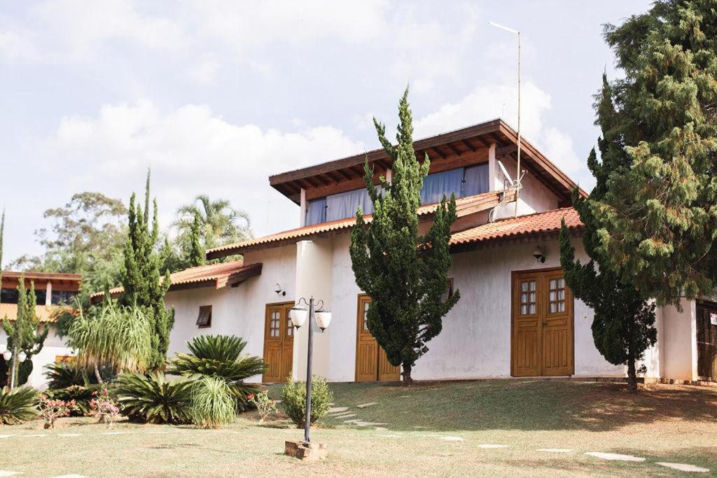 Villa Dos Pinhais Hotel e Eventos - Housity