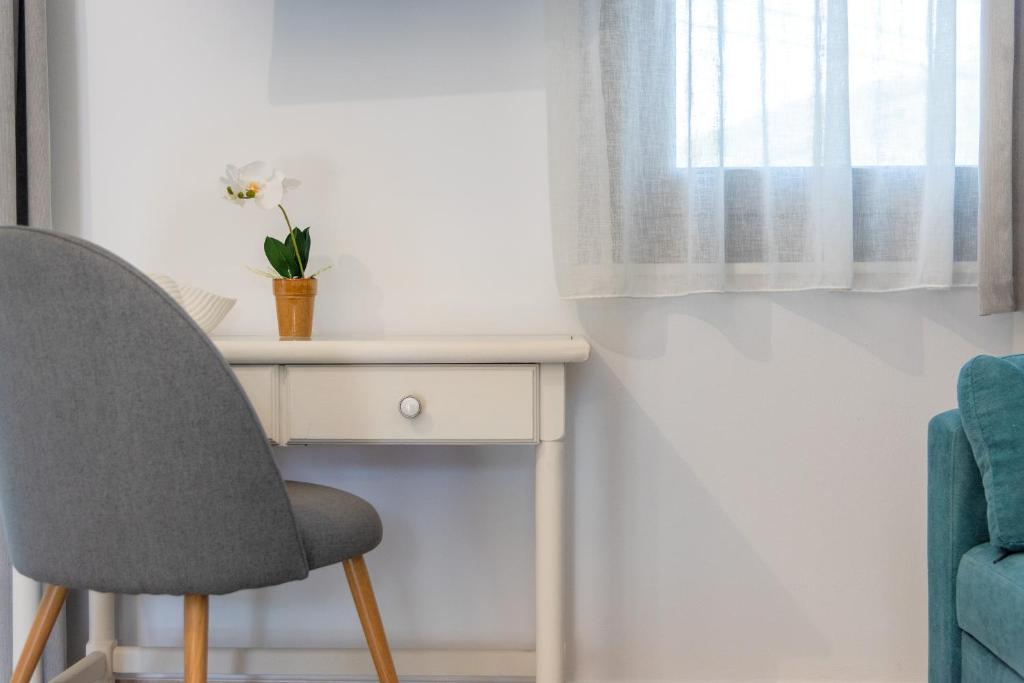 A seating area at OUTParga Apartment 3
