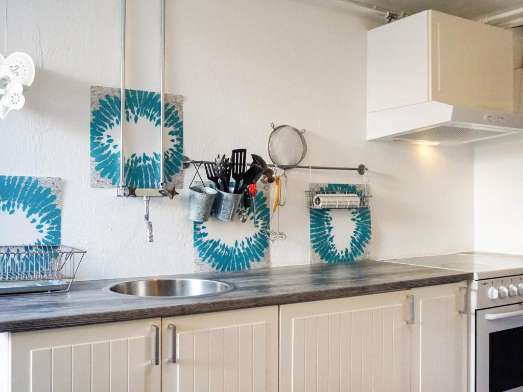 Eldhús eða eldhúskrókur á Holiday home KUNGSHAMN XIV