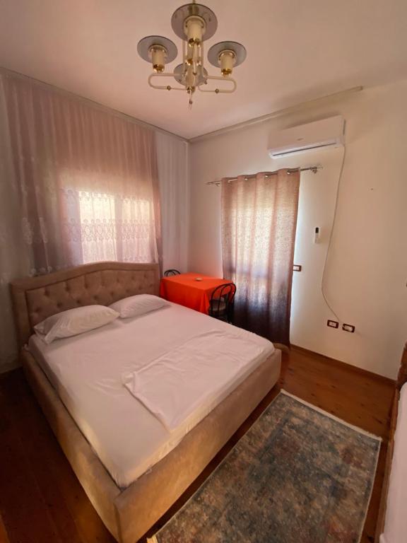 Postel nebo postele na pokoji v ubytování Villa Osmani