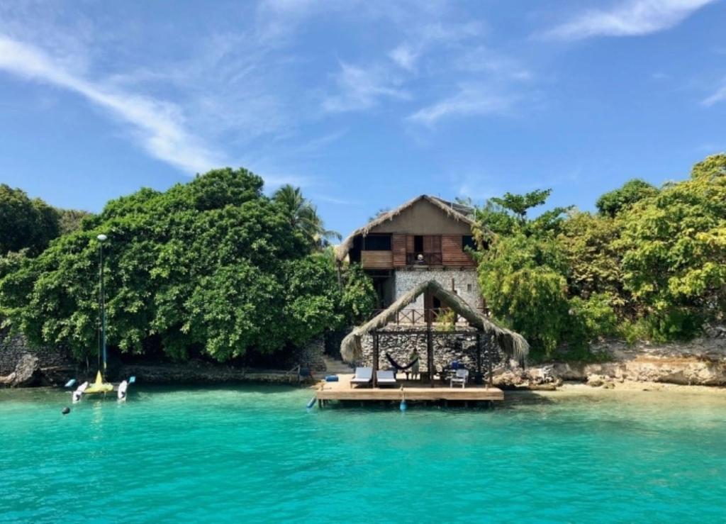 Mejores Hoteles en Isla Grande | Islas del Rosario 460575902