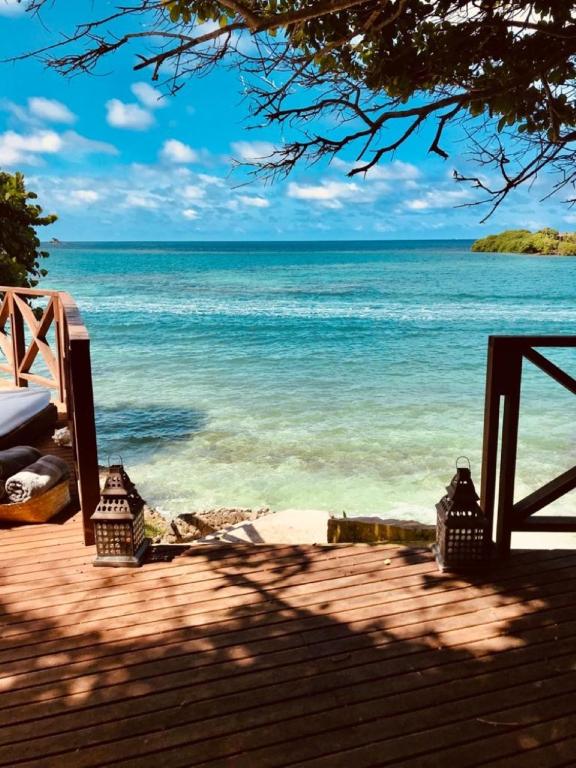 Mejores Hoteles en Isla Grande | Islas del Rosario 460575931