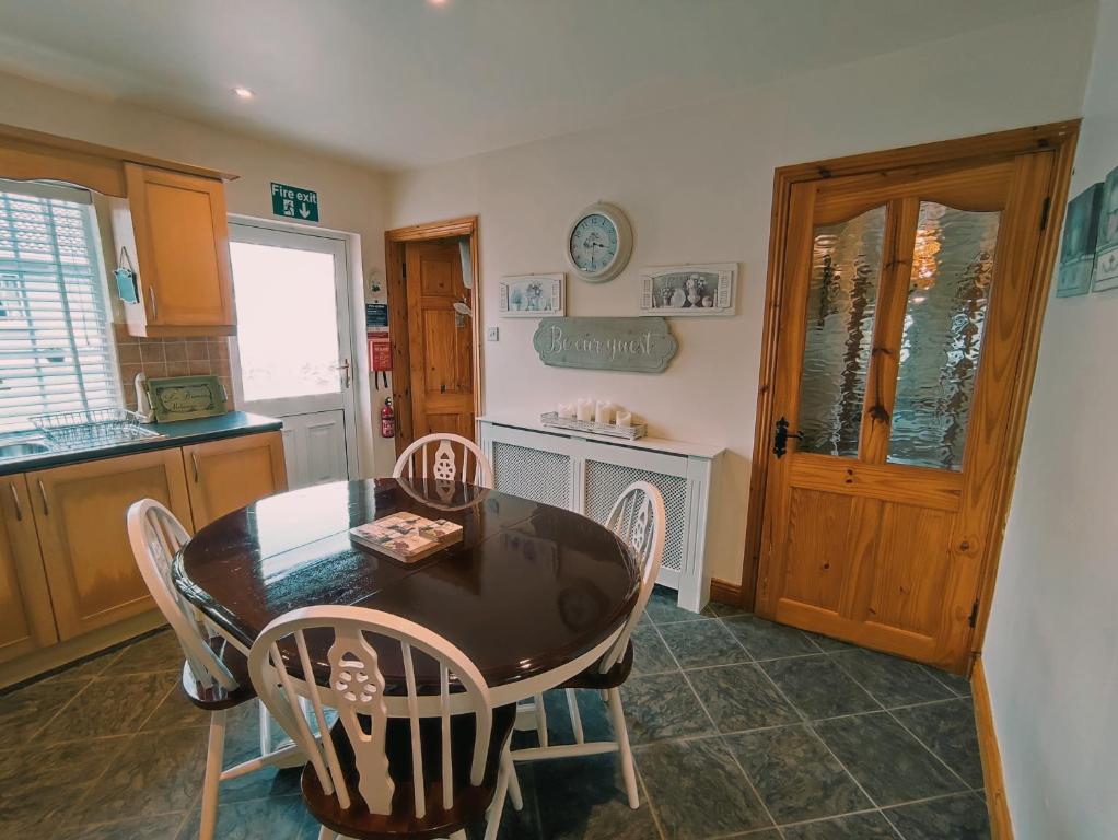 Fotografie z fotogalerie ubytování Tower View Lodge v destinaci Ennis