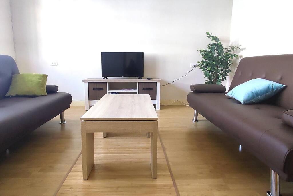 TV a/nebo společenská místnost v ubytování Vivienda completa cerca de la playa