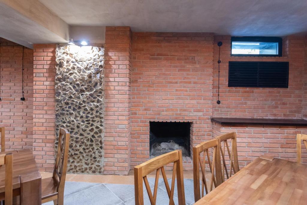 TV a/nebo společenská místnost v ubytování Hotel West Way