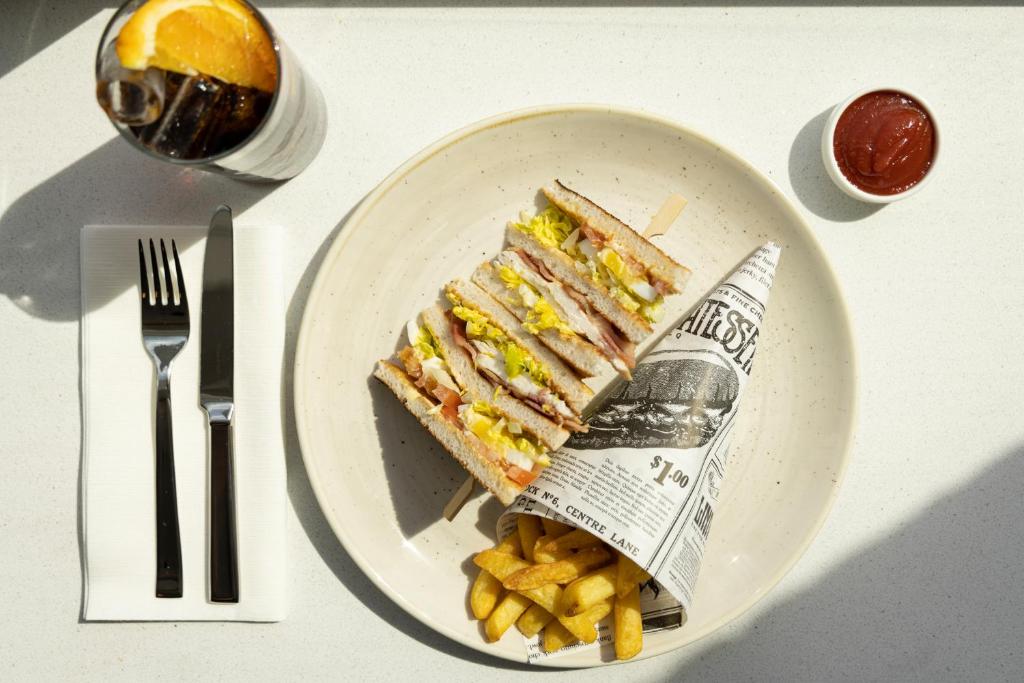 Holiday Inn - Eindhoven Airport by IHG - Resim 11