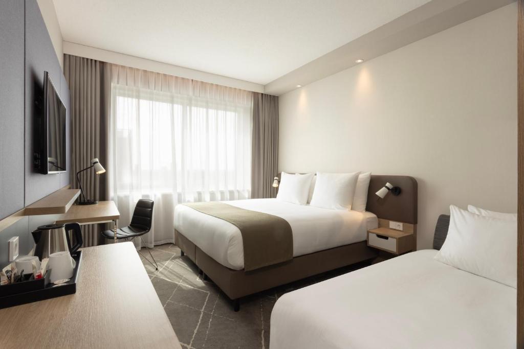 Holiday Inn Eindhoven Airport Parkeren www.booking.com