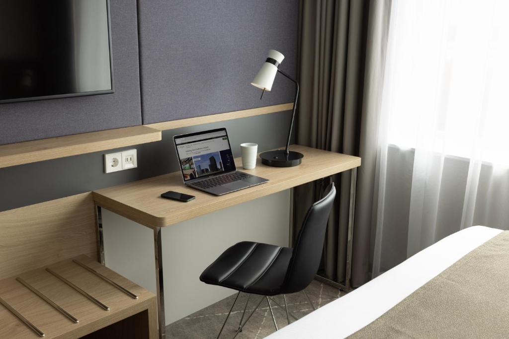 Holiday Inn - Eindhoven Airport by IHG - Resim 21