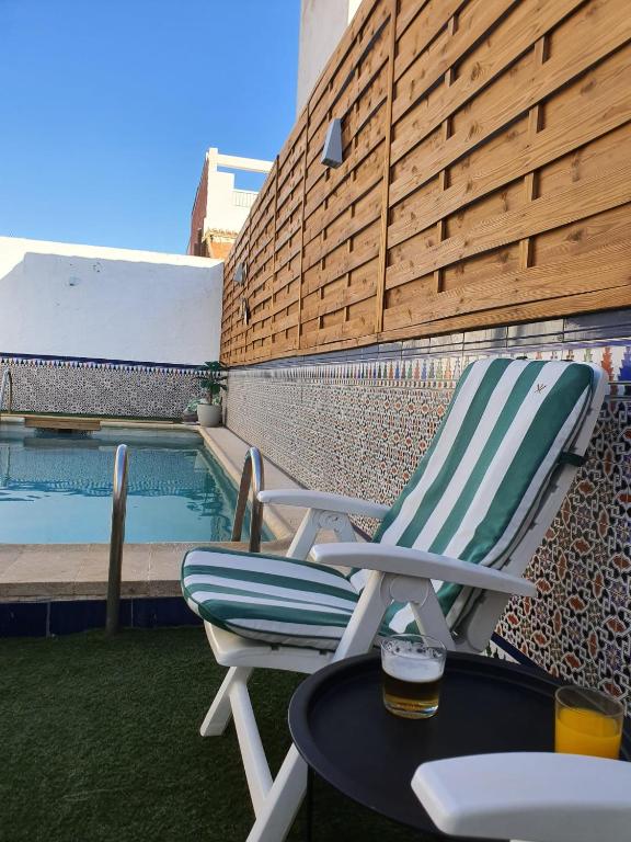 Bazén v ubytování casa grande en Córdoba, pueblo de la Victoria , 6 dormitorios nebo v jeho okolí
