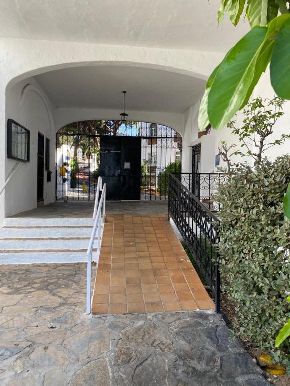Fotografie z fotogalerie ubytování Beachfront Apartment CALAHONDA BEACH v destinaci Sitio de Calahonda