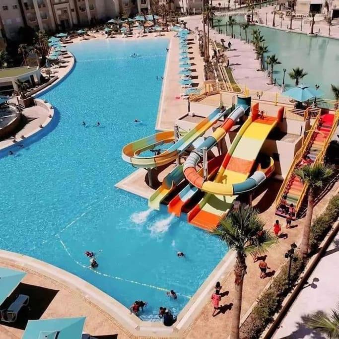 Bazén v ubytování Fantastique, luxerieux, agreabel appartement nebo v jeho okolí