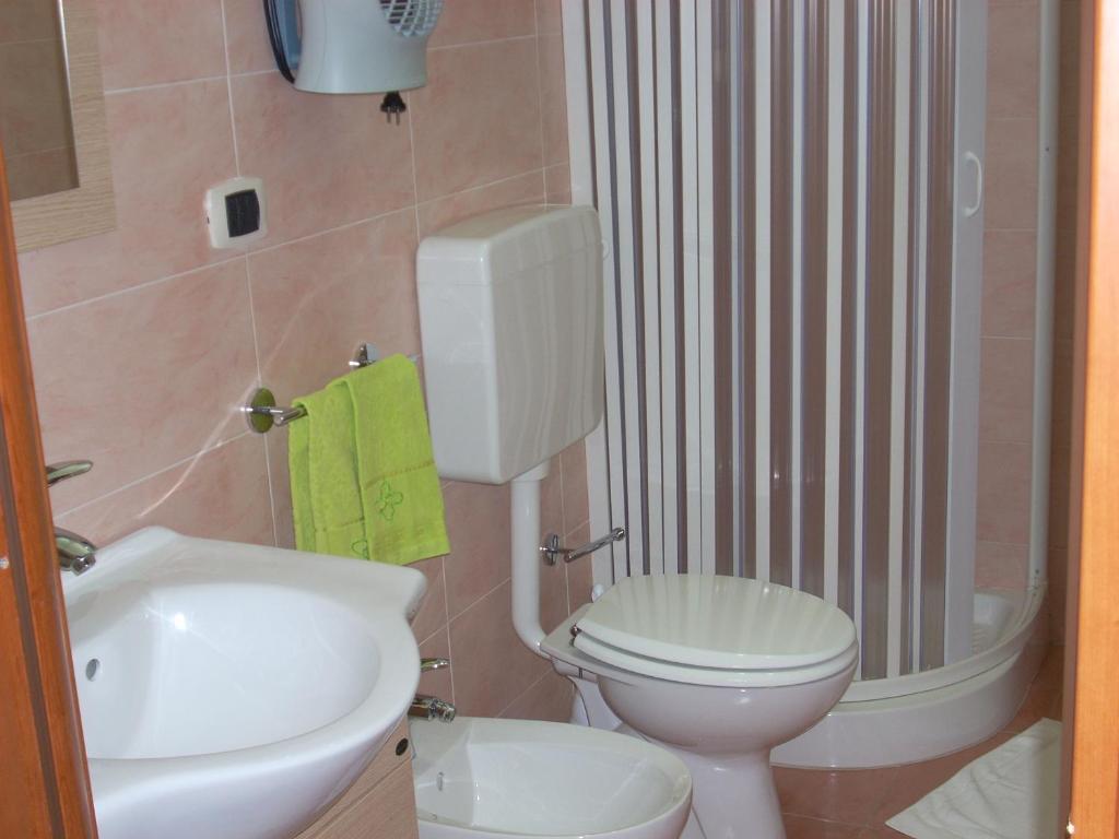 A bathroom at Eurelios