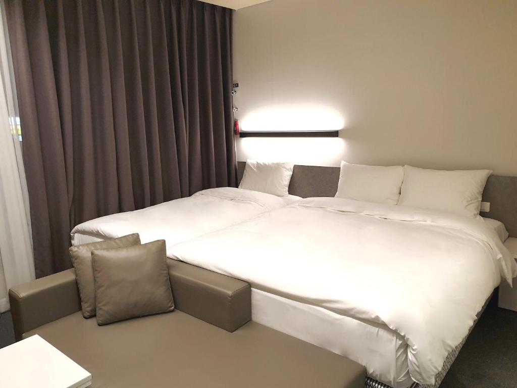Grand City Hotel Changwon - Le Grand Gentle Twin Avec Bain