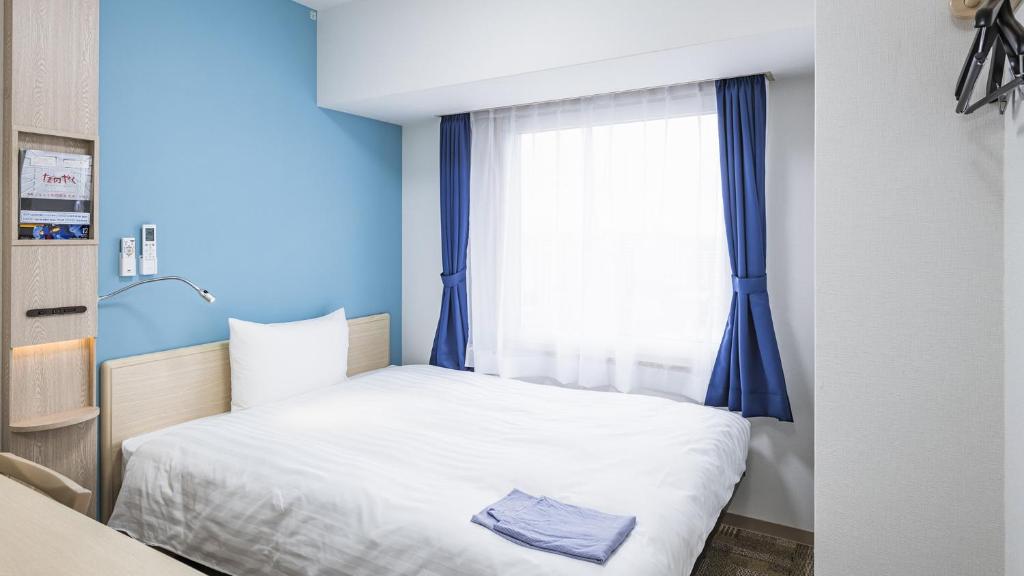 Toyoko Inn Kita-asaka-eki Nishi-guchi - Camera Doppia Ad Uso Singolo - Fumatori