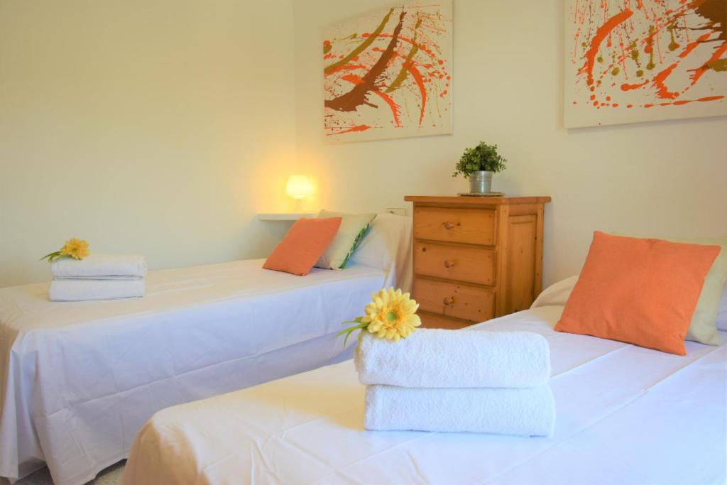 Postel nebo postele na pokoji v ubytování Ideal Property Mallorca - Madona - Es Puig