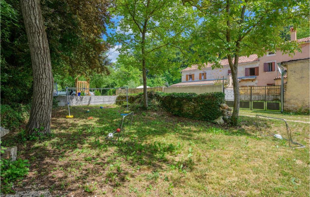 Zahrada ubytování 4 Bedroom Pet Friendly Home In Zminj