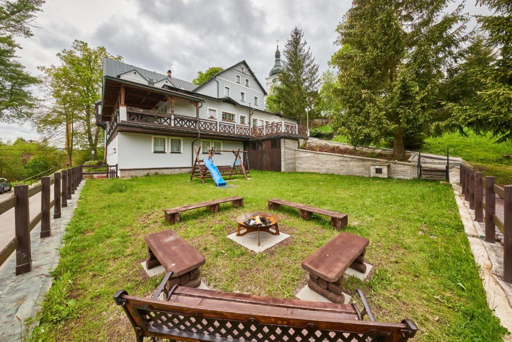 Zahrada ubytování Hotel Auri