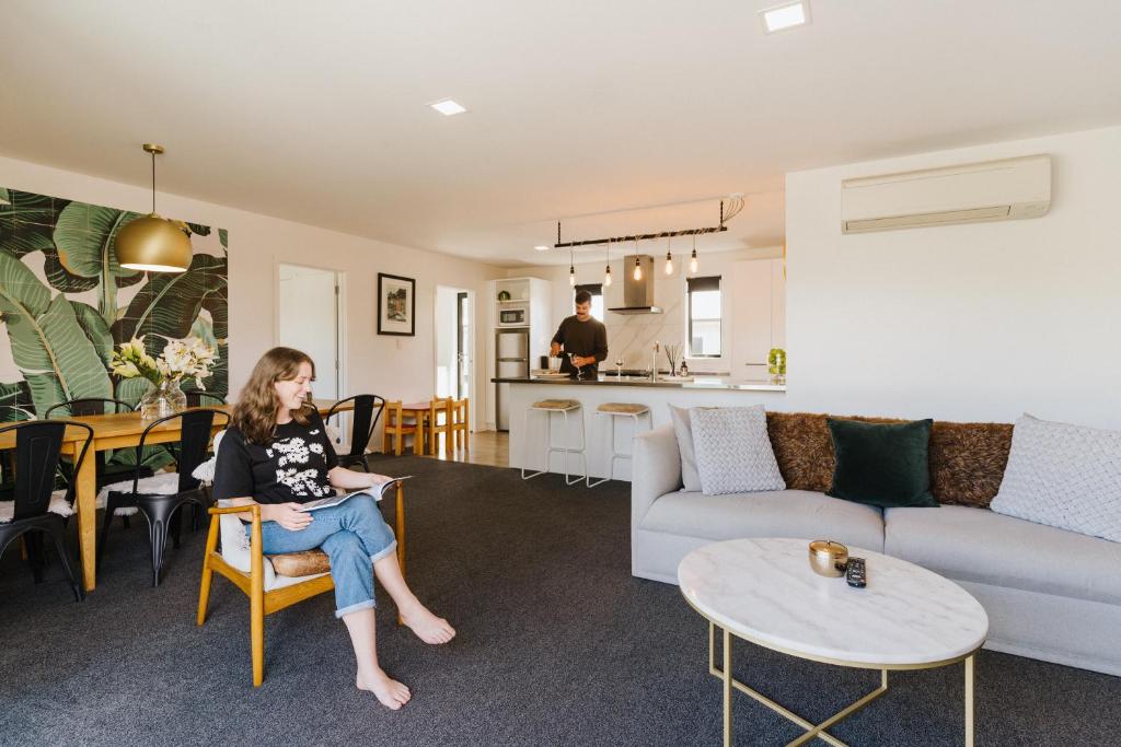 4 - Charming Space, Just a Stone Throw from Central Wanaka - Resim 4