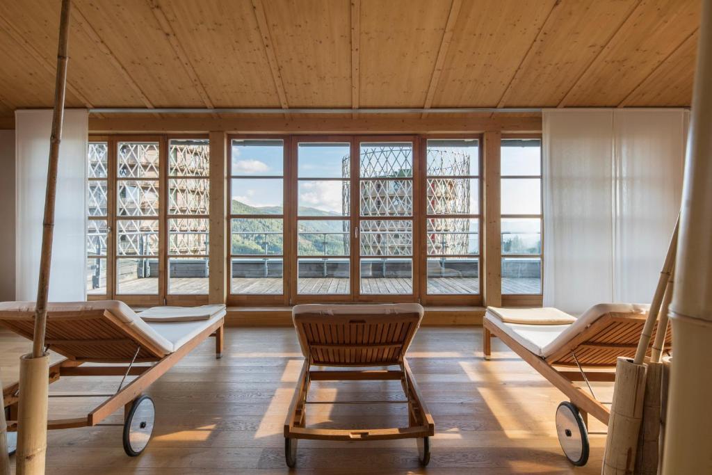 Posedenie v ubytovaní Falkensteiner Residences edelweiss