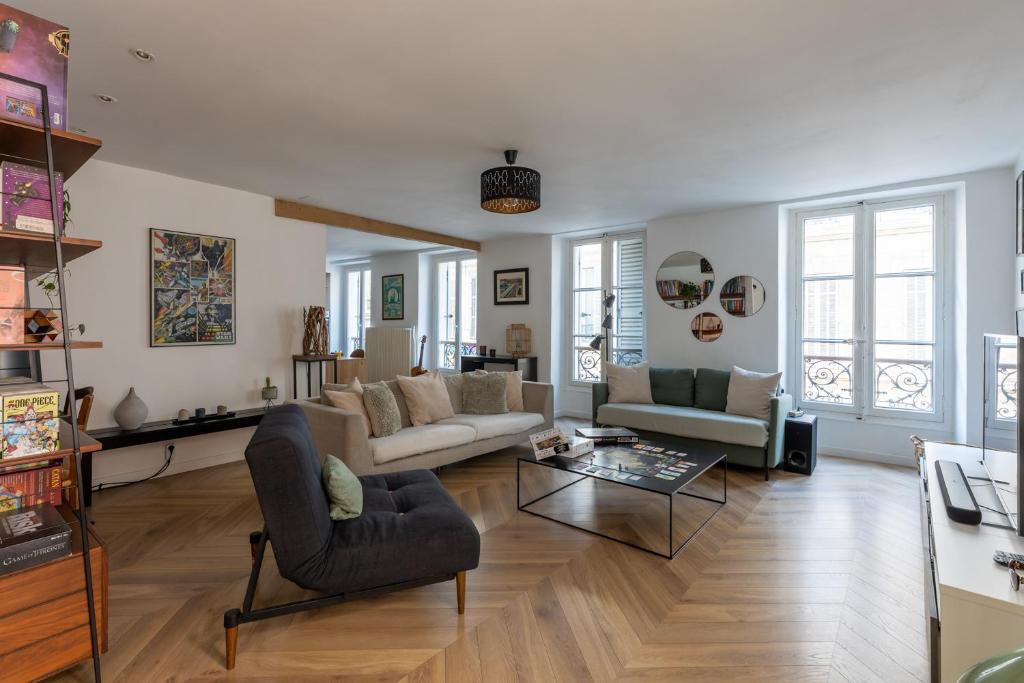 Posedenie v ubytovaní 90m2 renové - terrasse en plein coeur de marseille