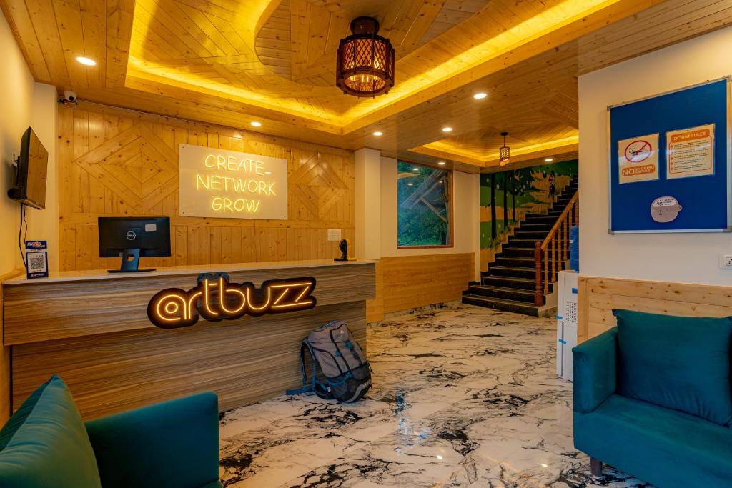 Fotografie z fotogalerie ubytování The Social Stays Manali formerly ArtBuzz v destinaci Manāli