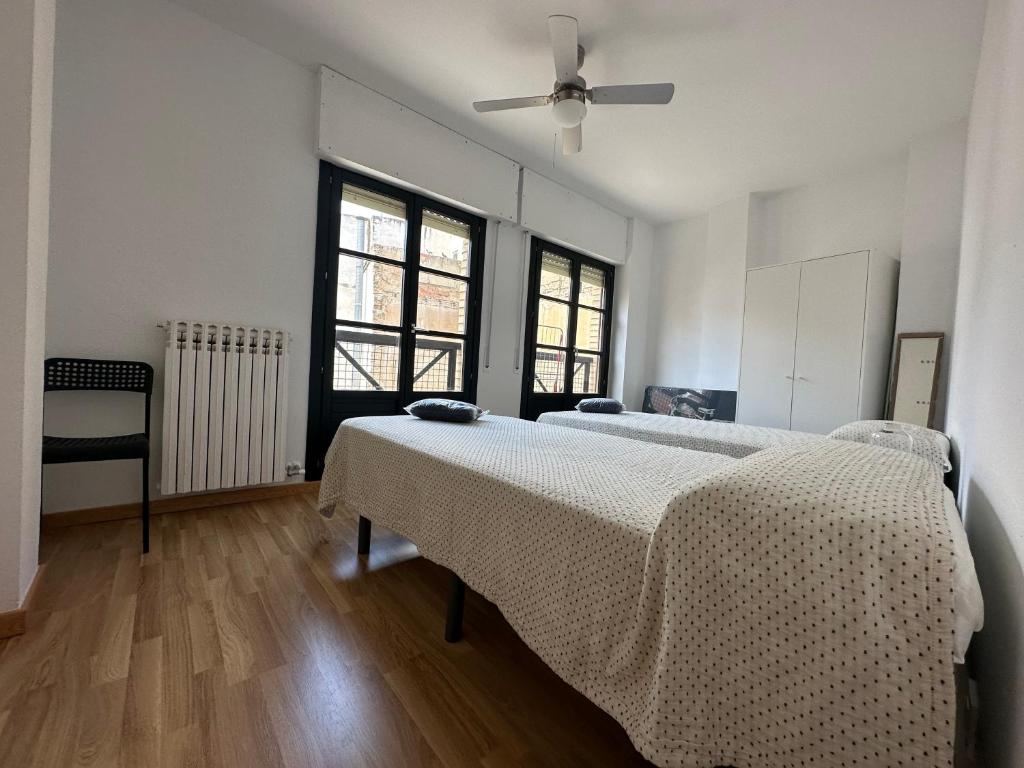 Dos Torres Temple - En el Corazón del Casco Histórico - Two-Bedroom Apartment