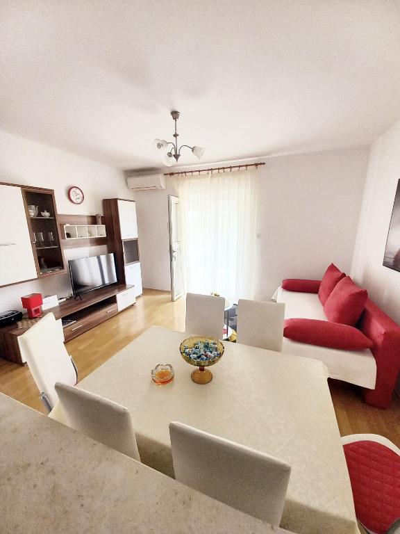 Kuchyň nebo kuchyňský kout v ubytování Apartment JeMa
