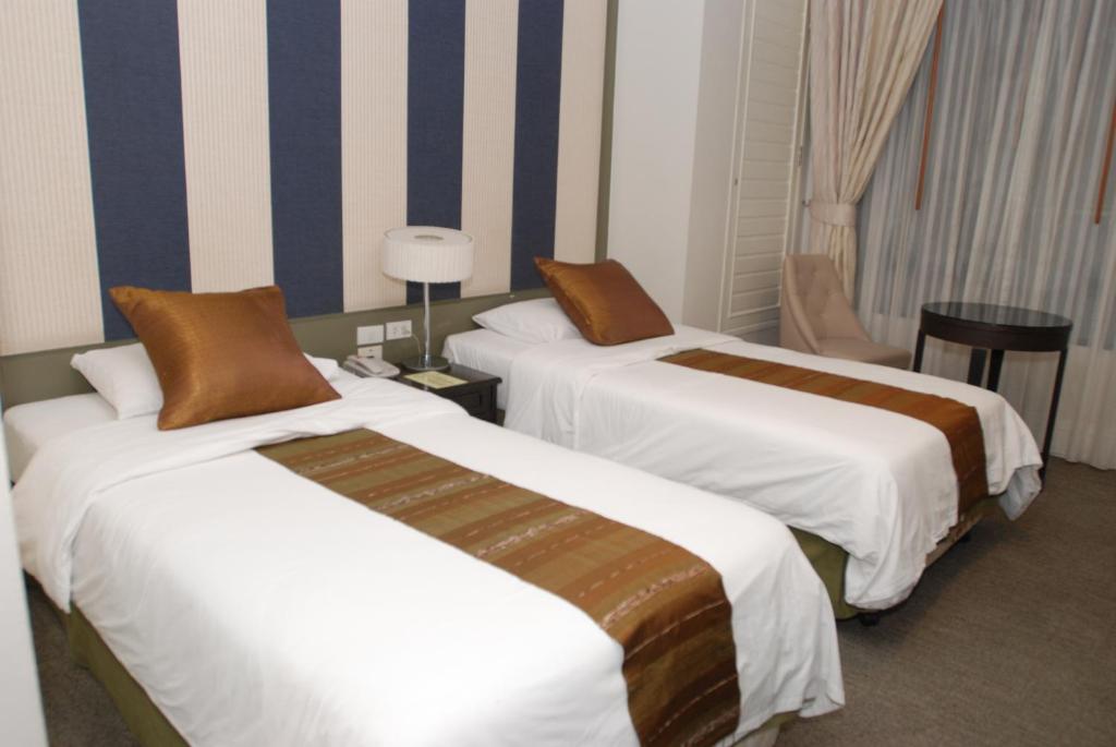 Aphrodite Inn Bangkok - Resim 41