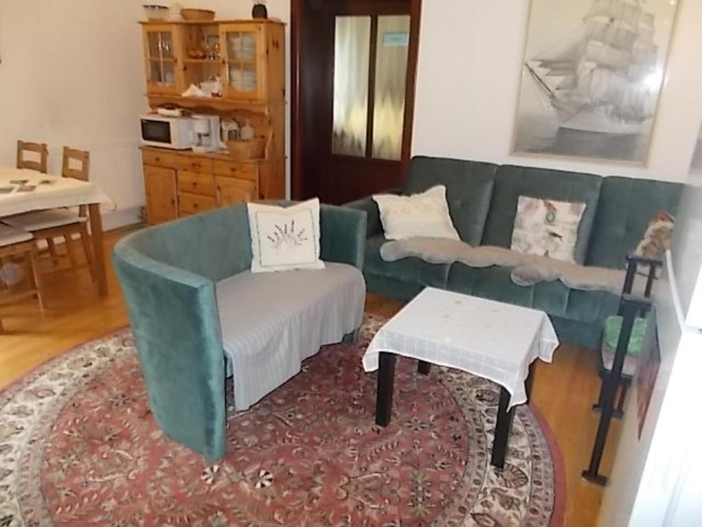 Kuchyň nebo kuchyňský kout v ubytování U Dvou lipek pod Broumovskými stěnami