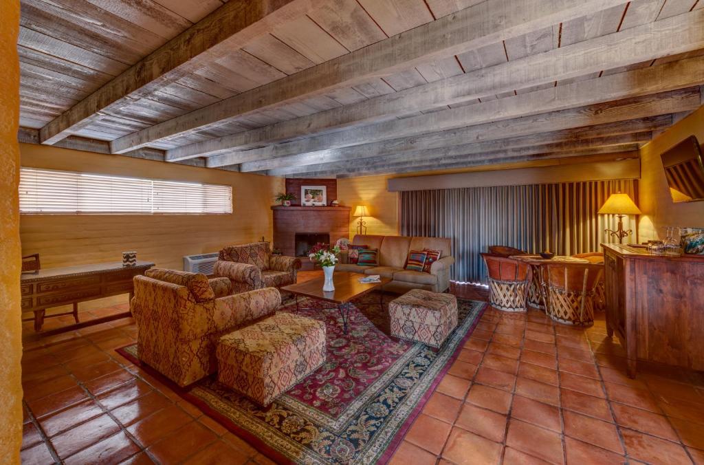 Hacienda del Sol Guest Ranch Resort - Suite Roi