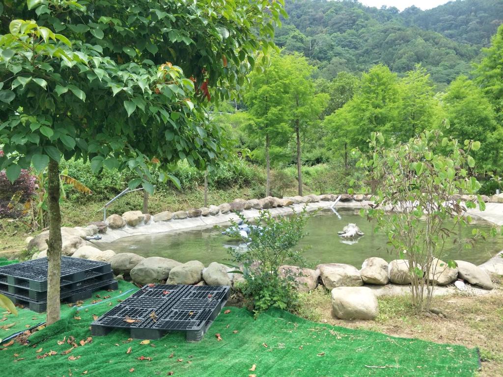 旅人山泉-狩獵帳民宿評價、特色體驗、親子戲水、包場露營資訊 – 北埔山泉秘境 - 照片 6