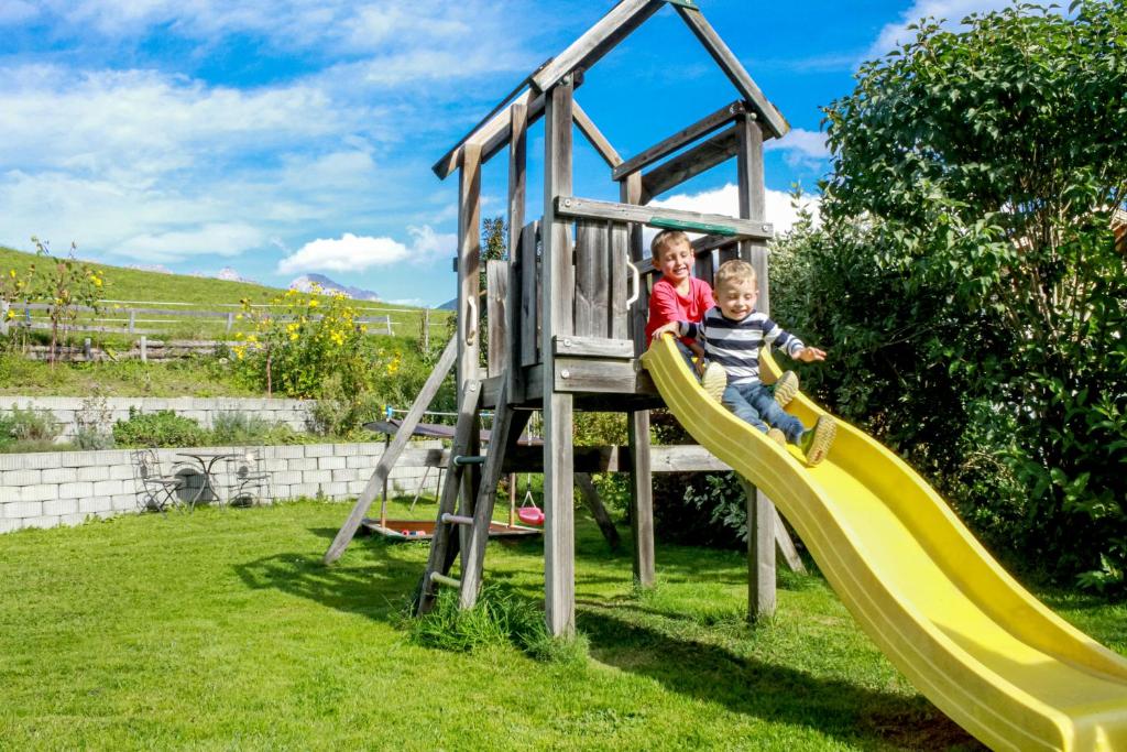 Otroško igrišče poleg nastanitve Studlerhof