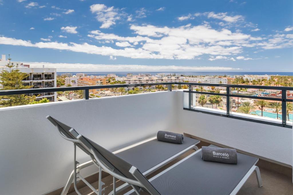 A balcony or terrace at Barceló Margaritas Royal Level Adults Only