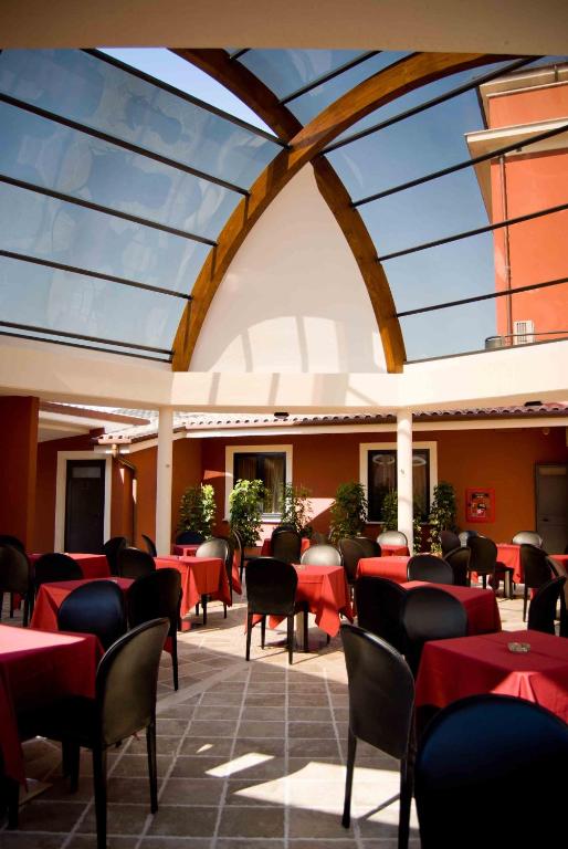 Restaurace v ubytování Hotel Star