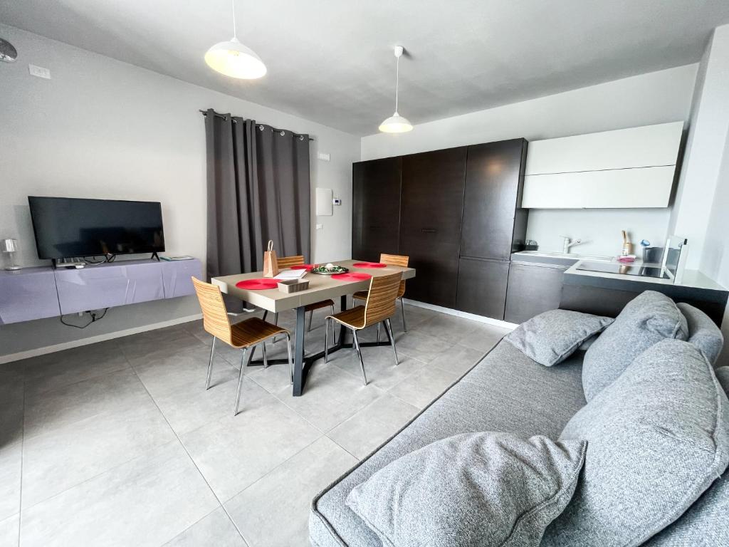Sunset Lodge - ENJOY HOLIDAY