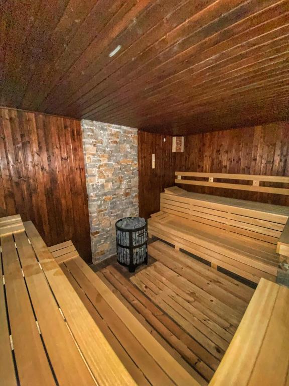 Fotografie z fotogalerie ubytování Hotel Leshten v destinaci Lešten