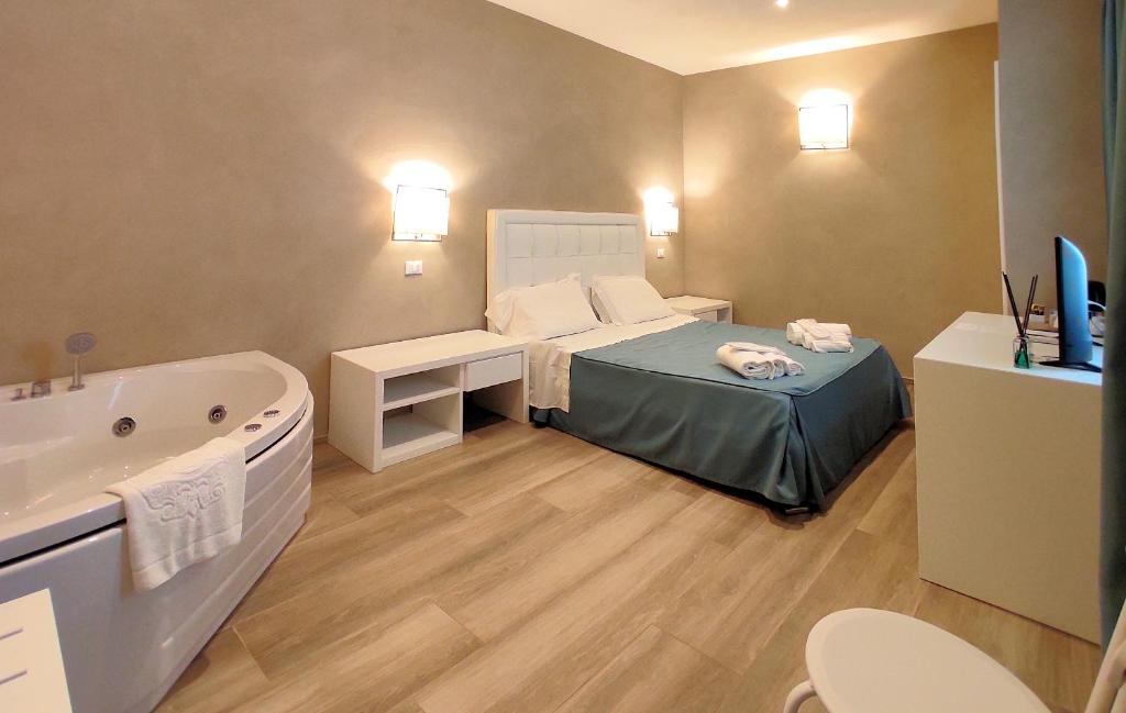 Hotel Cecina Beach - 双人间 - 带庭院