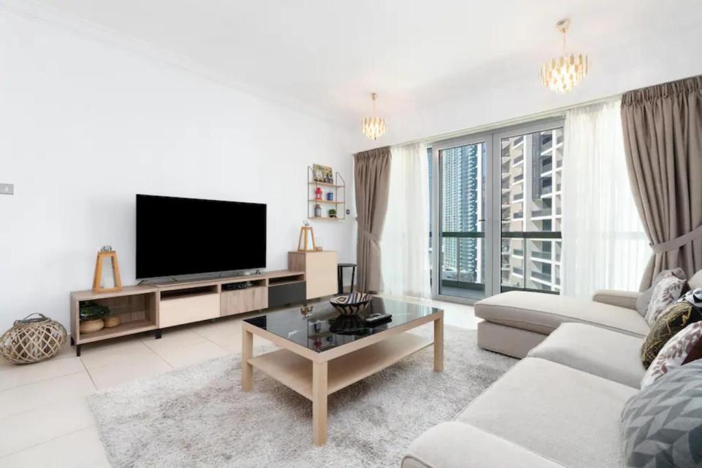 Luxurious 2BD Flat next to Burj Khalifa