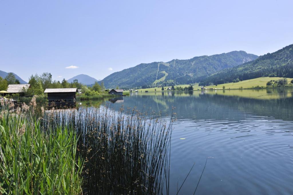 Fotografie z fotogalerie ubytování Hotel zum Weissensee v destinaci Weissensee